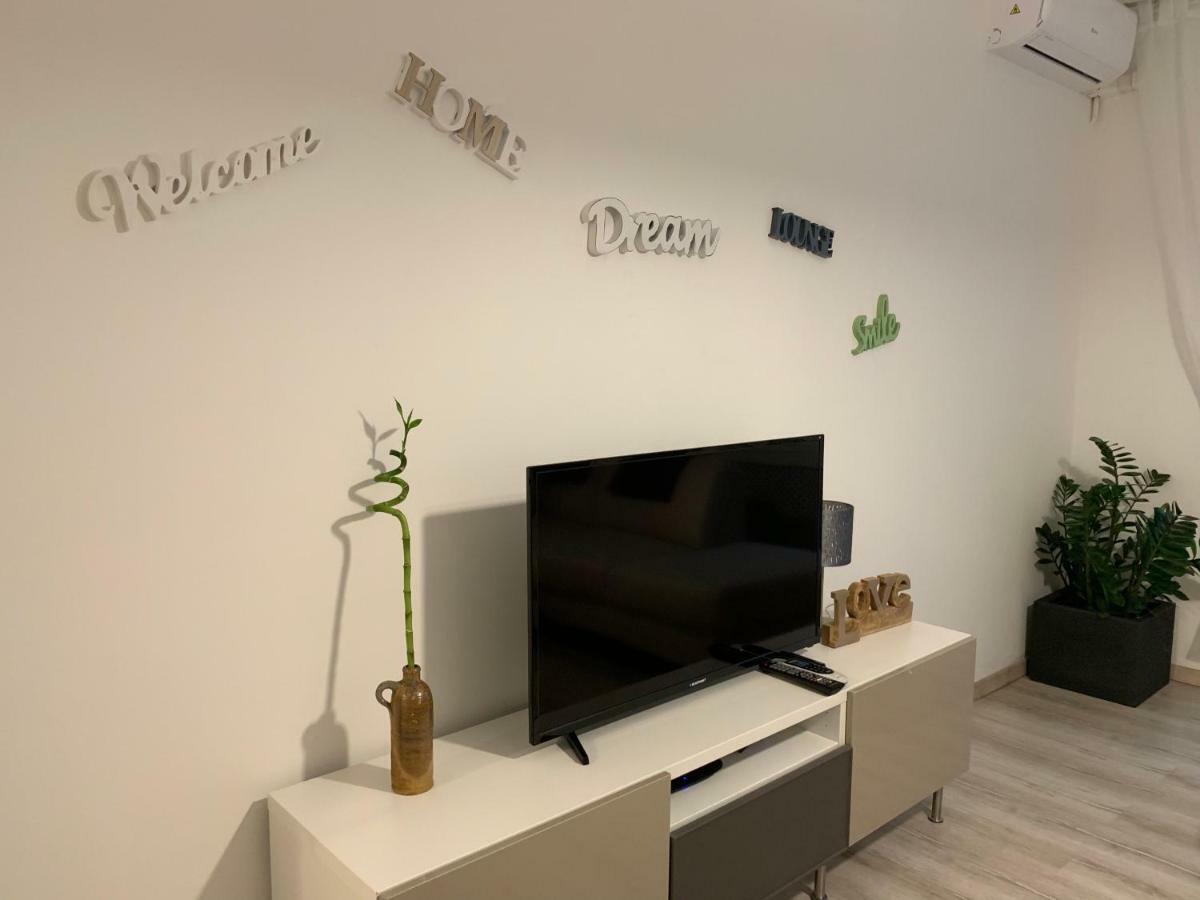Apartamento Origo Győr Exterior foto